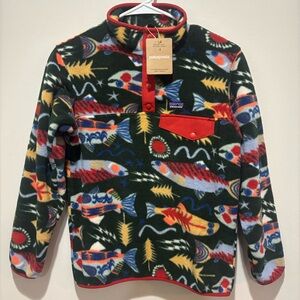 Patagonia Kids Lightweight Synchilla Snap-T Pullover in Salmon Energy NWT Fish